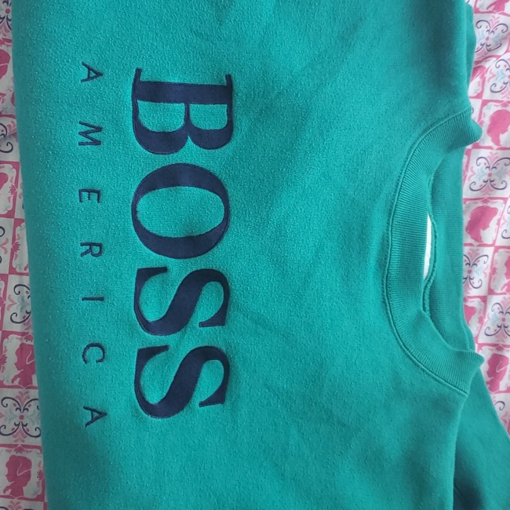 I am selling a Boss America sweatshirt